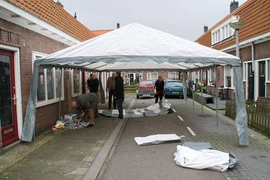tent opzetten.JPG