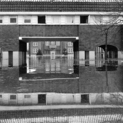 Zonneweg met poort naar Zonneplein