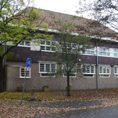 School in verstrakte Amsterdamse School-stijl, Kometensingel 189 (1929)